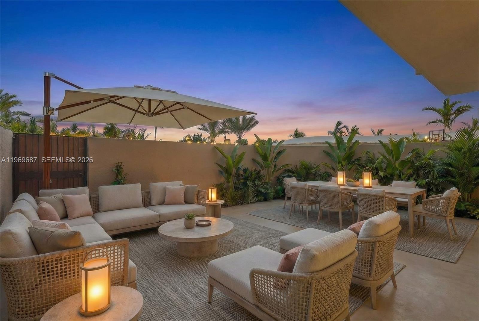 THE EMERALDBAY @ KEY COLO - Residential