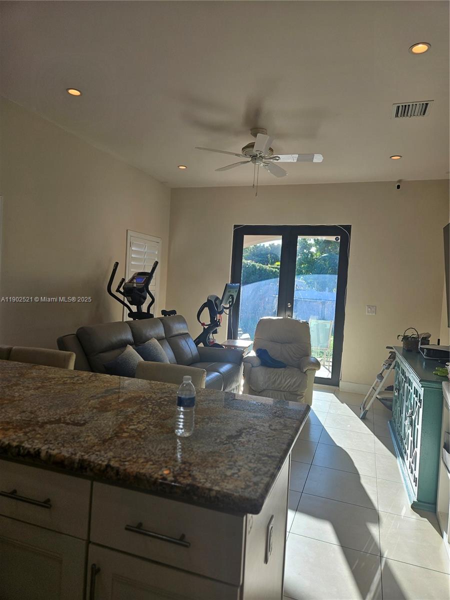 CORAL WAY PK SEC D - Residential