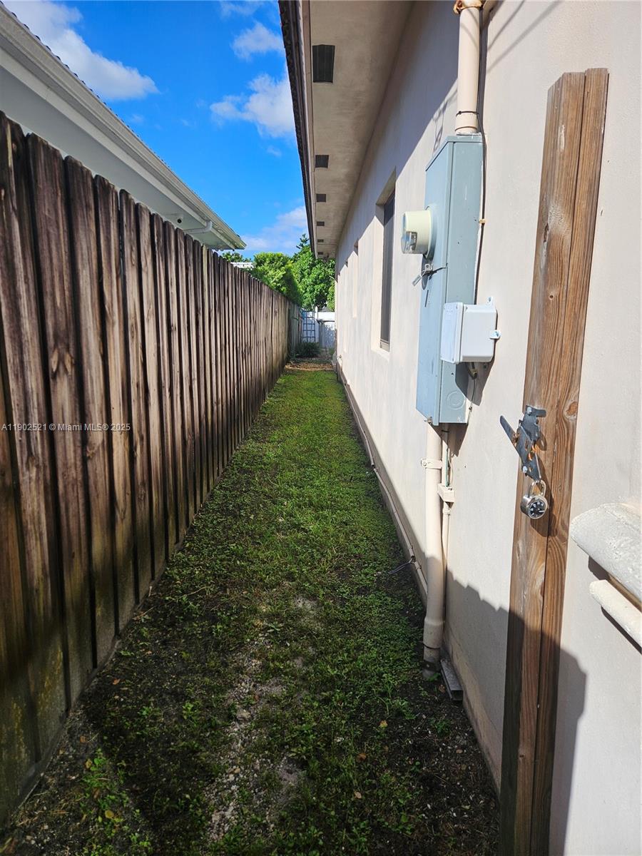 CORAL WAY PK SEC D - Residential
