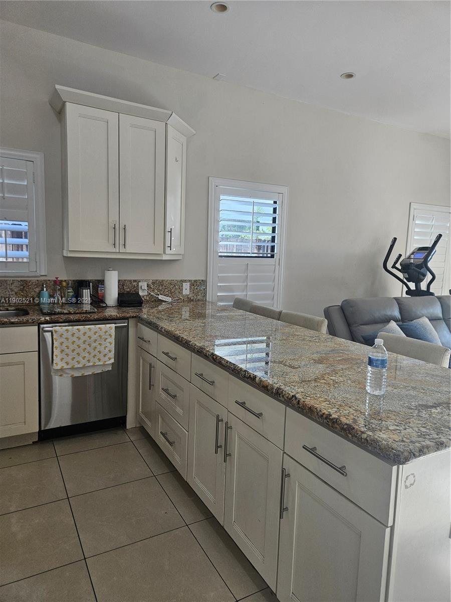 CORAL WAY PK SEC D - Residential