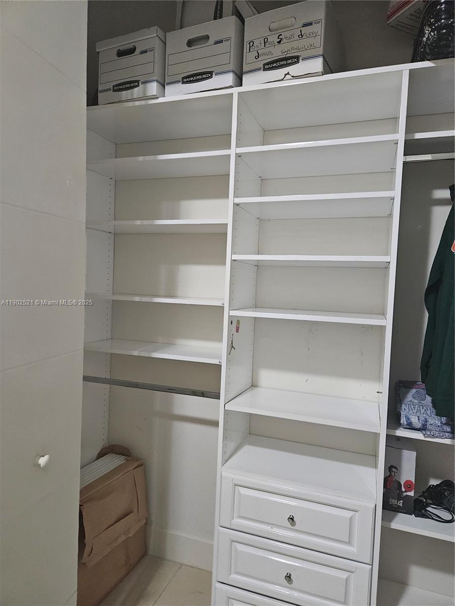 CORAL WAY PK SEC D - Residential