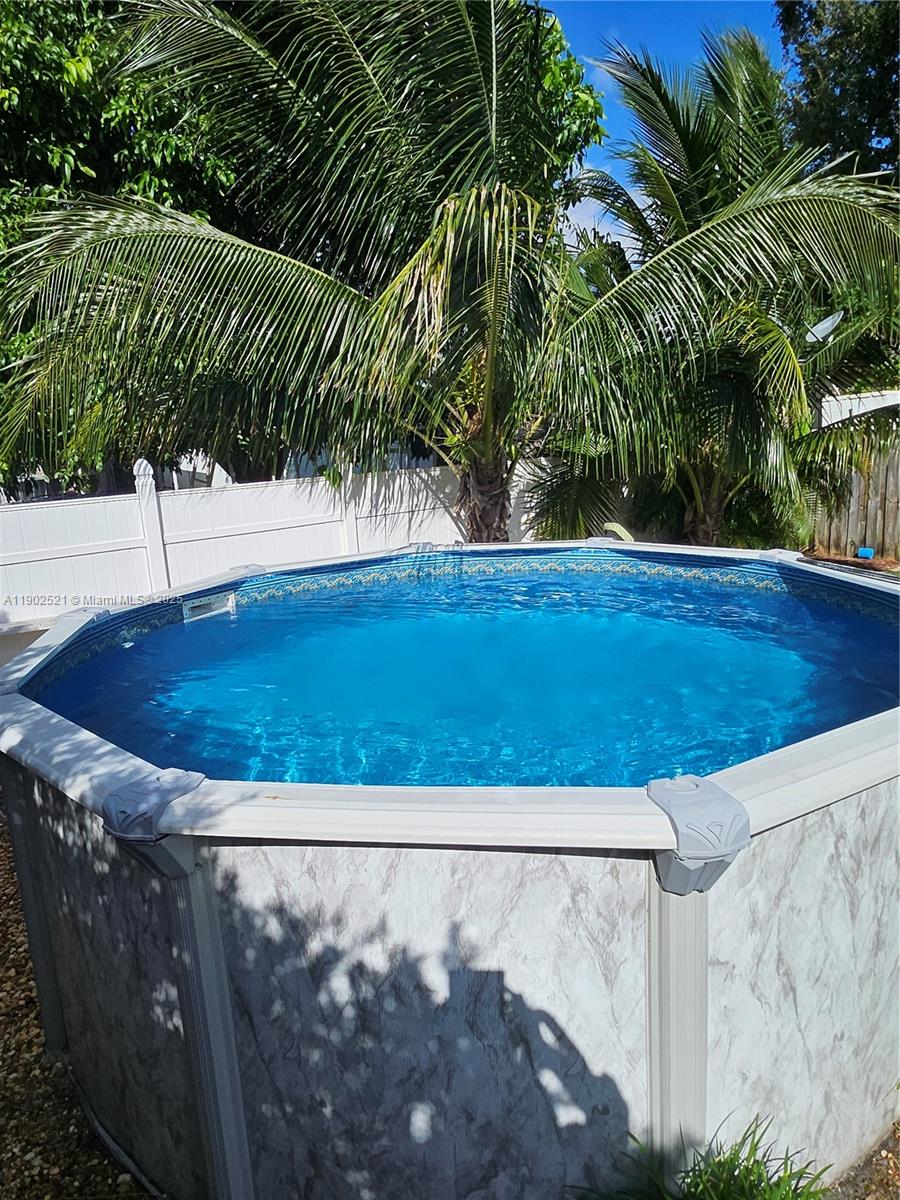 CORAL WAY PK SEC D - Residential