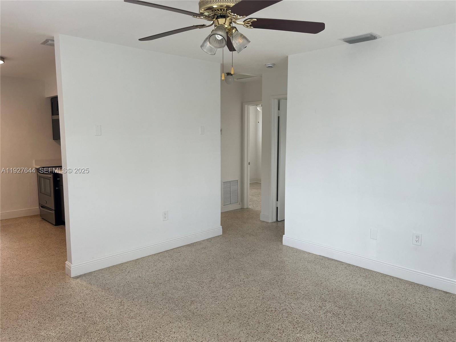 TOWN OF HIALEAH 1 ADDN AM - Residential Lease