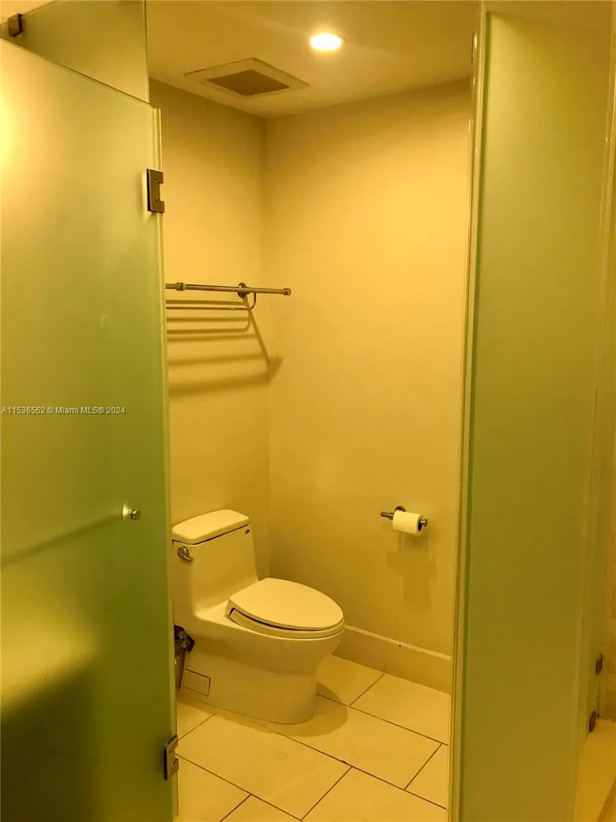 Doral, Florida 33178, United States, 1 Bedroom Bedrooms, ,1 BathroomBathrooms,Residential,Active,64474