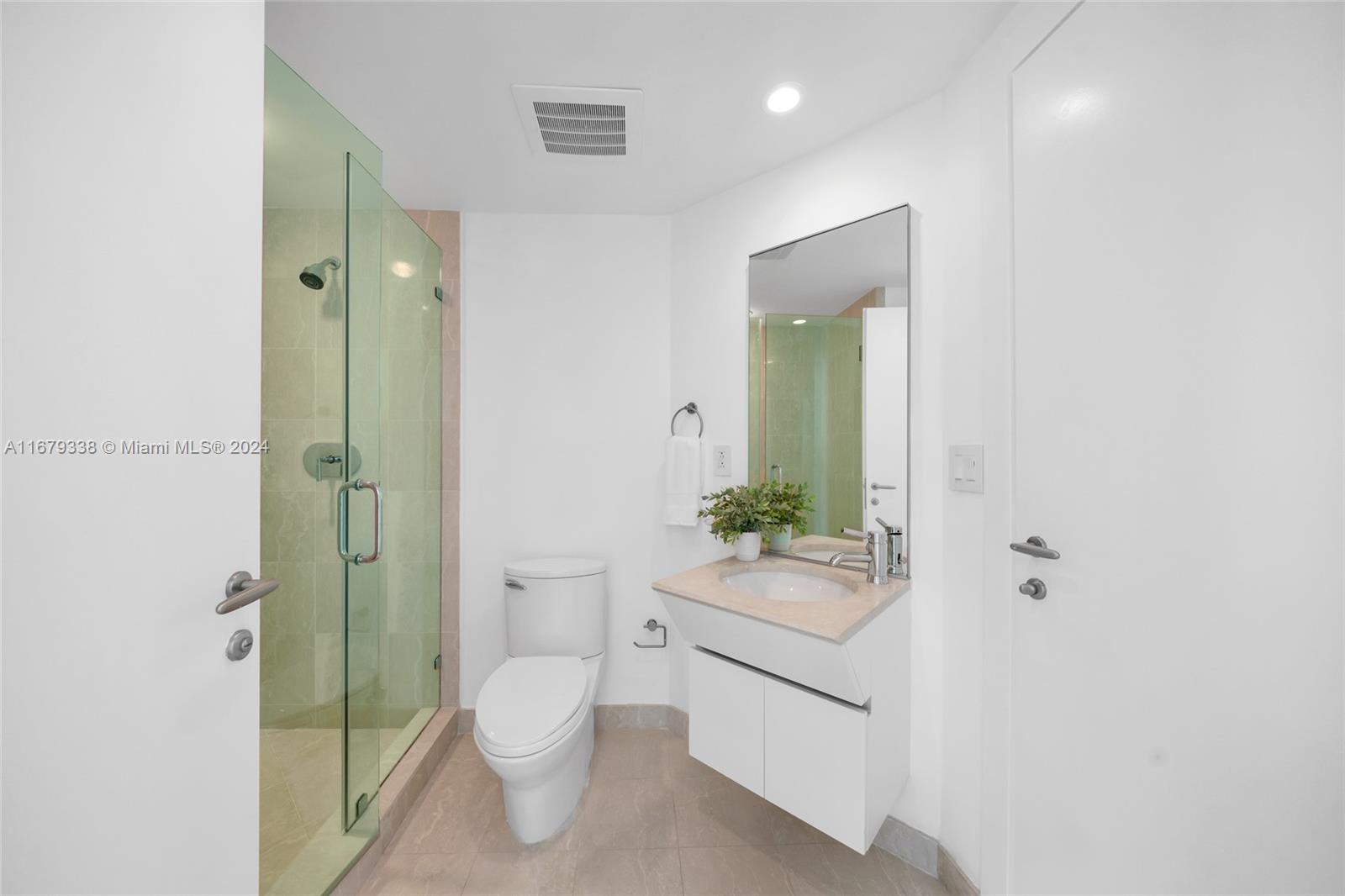 GROVENOR HOUSE CONDO - Residential