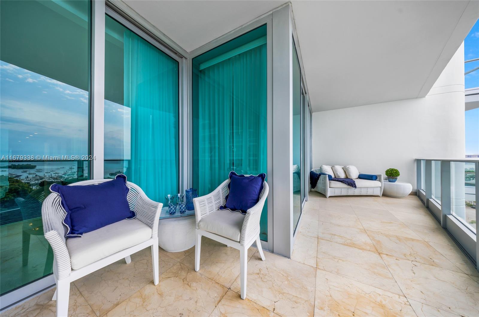 GROVENOR HOUSE CONDO - Residential
