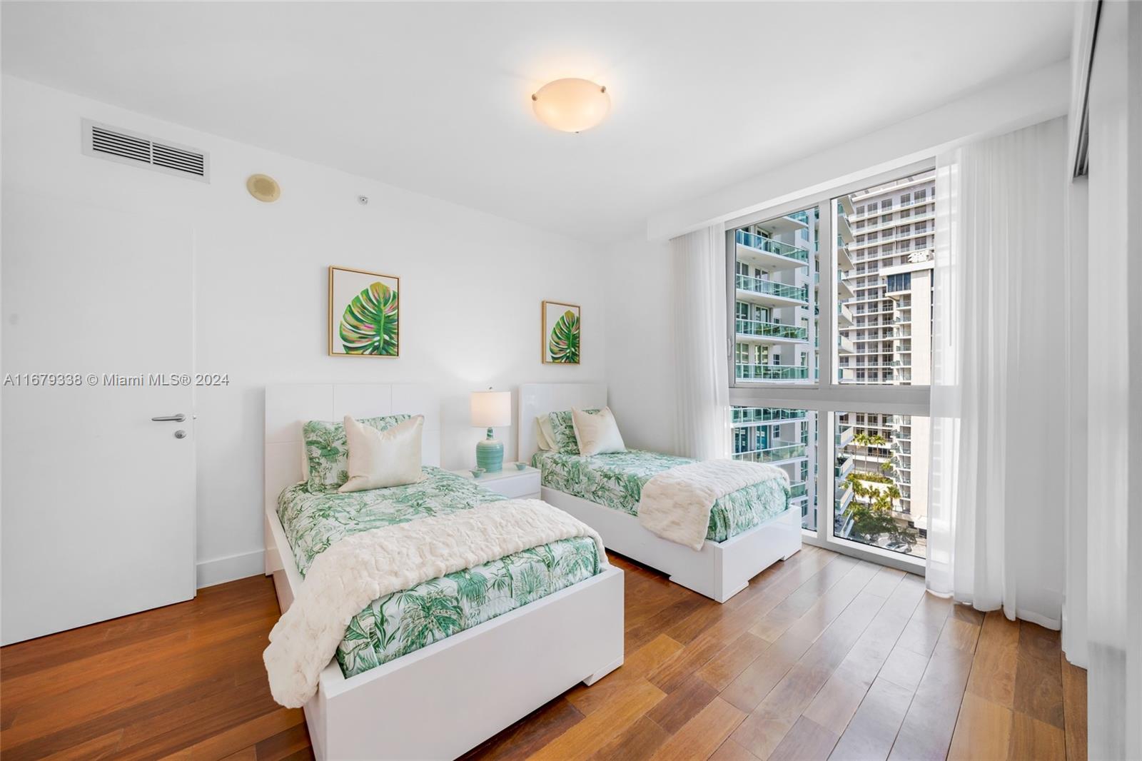 GROVENOR HOUSE CONDO - Residential