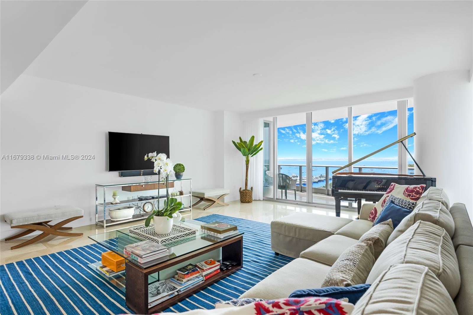 GROVENOR HOUSE CONDO - Residential