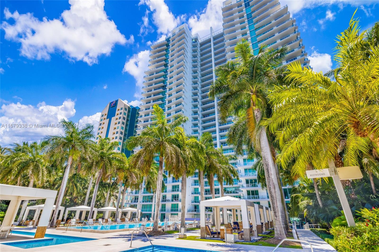 GROVENOR HOUSE CONDO - Residential