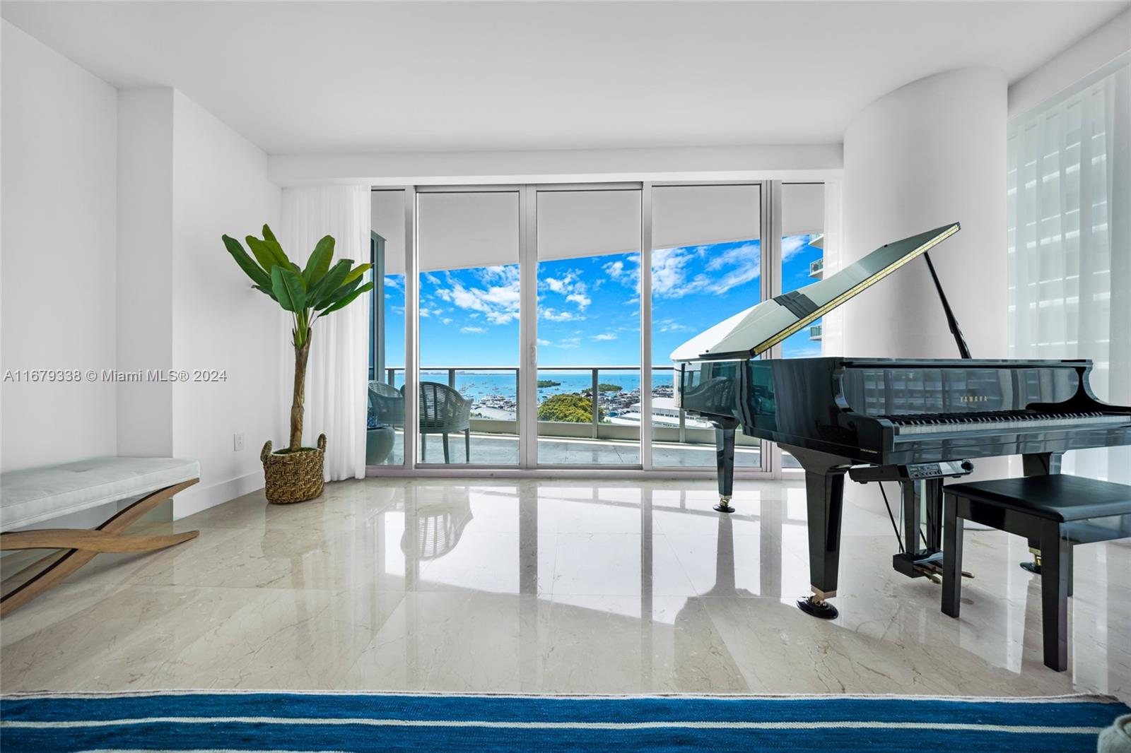 GROVENOR HOUSE CONDO - Residential