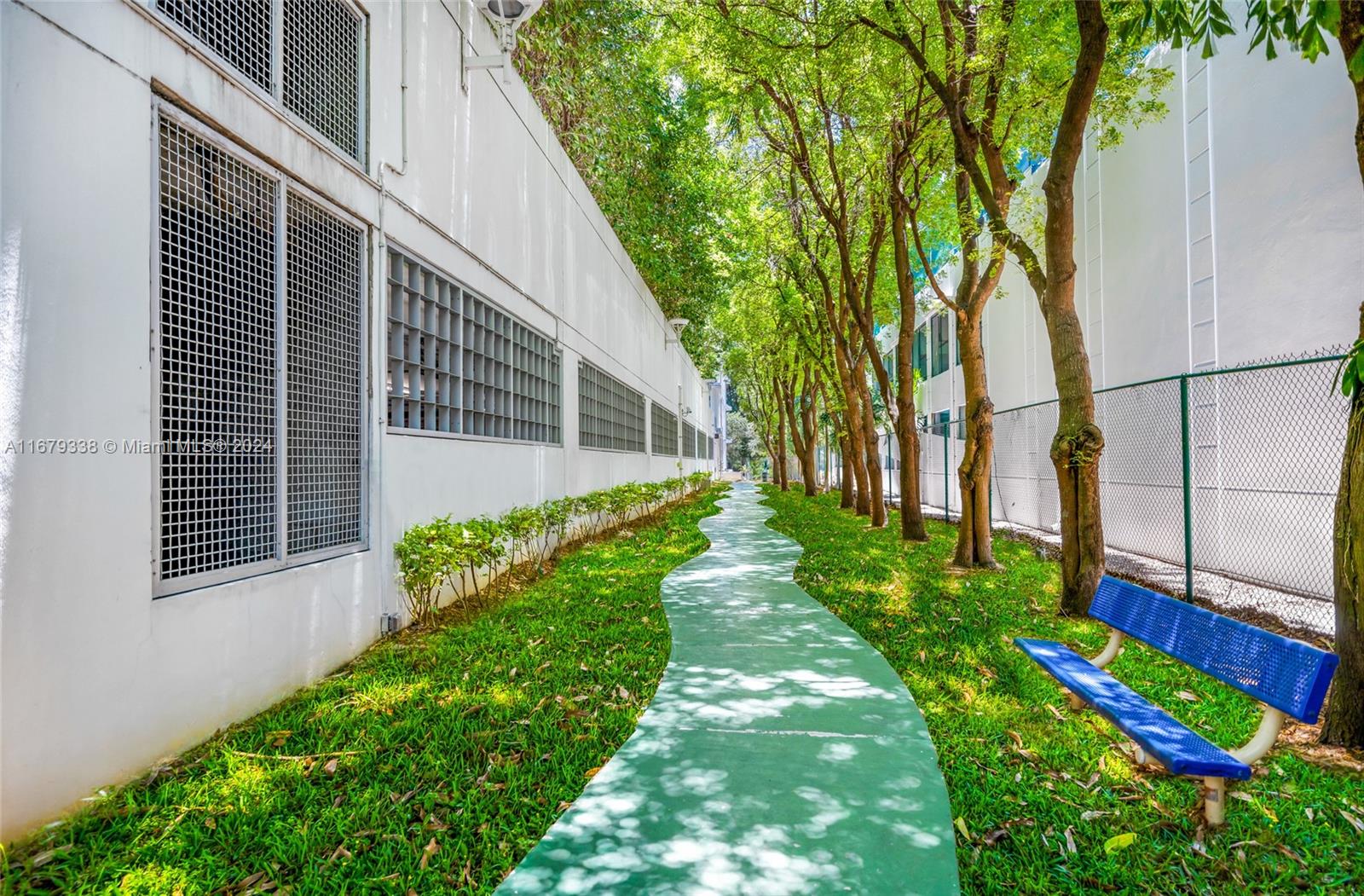 GROVENOR HOUSE CONDO - Residential