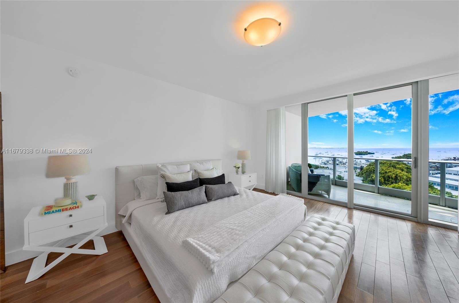 GROVENOR HOUSE CONDO - Residential