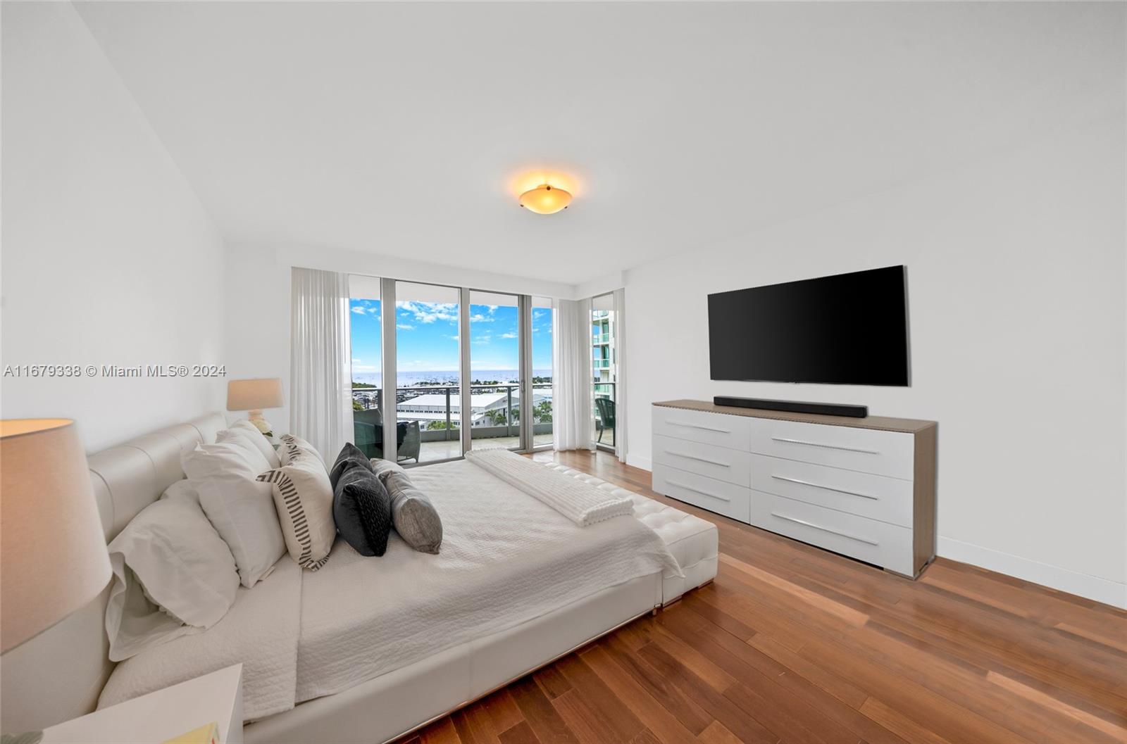 GROVENOR HOUSE CONDO - Residential