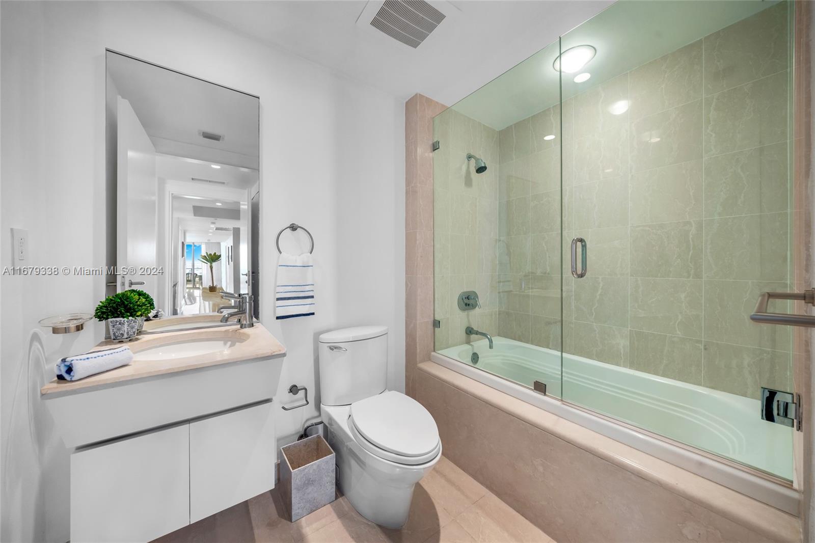GROVENOR HOUSE CONDO - Residential