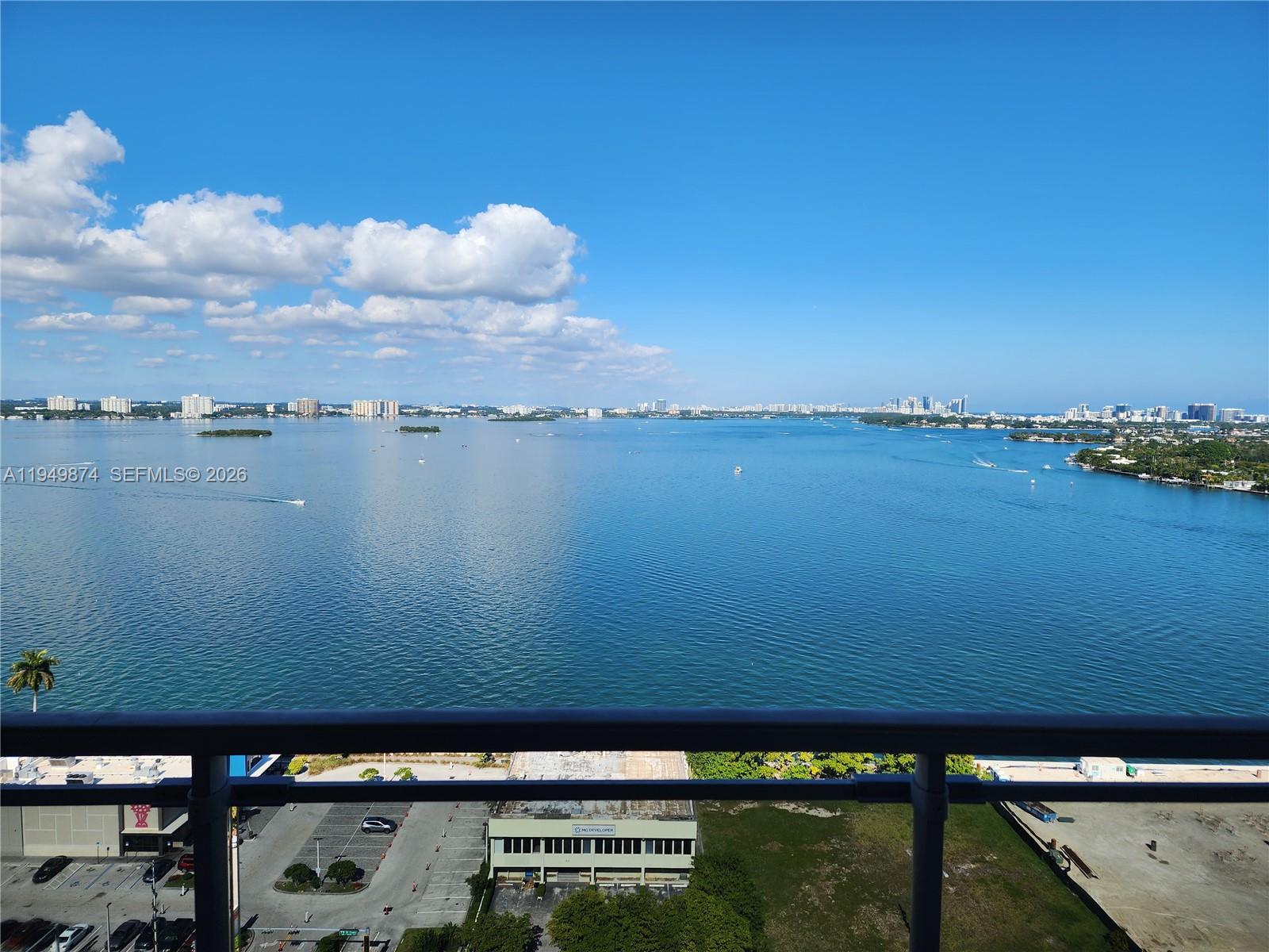 THE LEXI CONDO - Residential