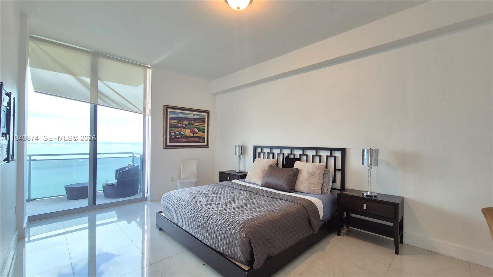 THE LEXI CONDO - Residential