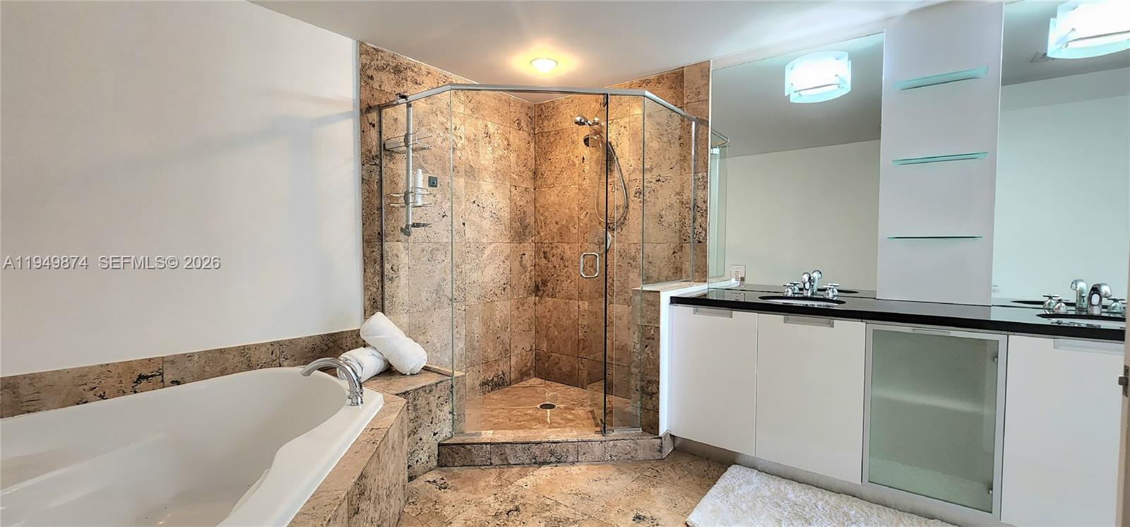 THE LEXI CONDO - Residential