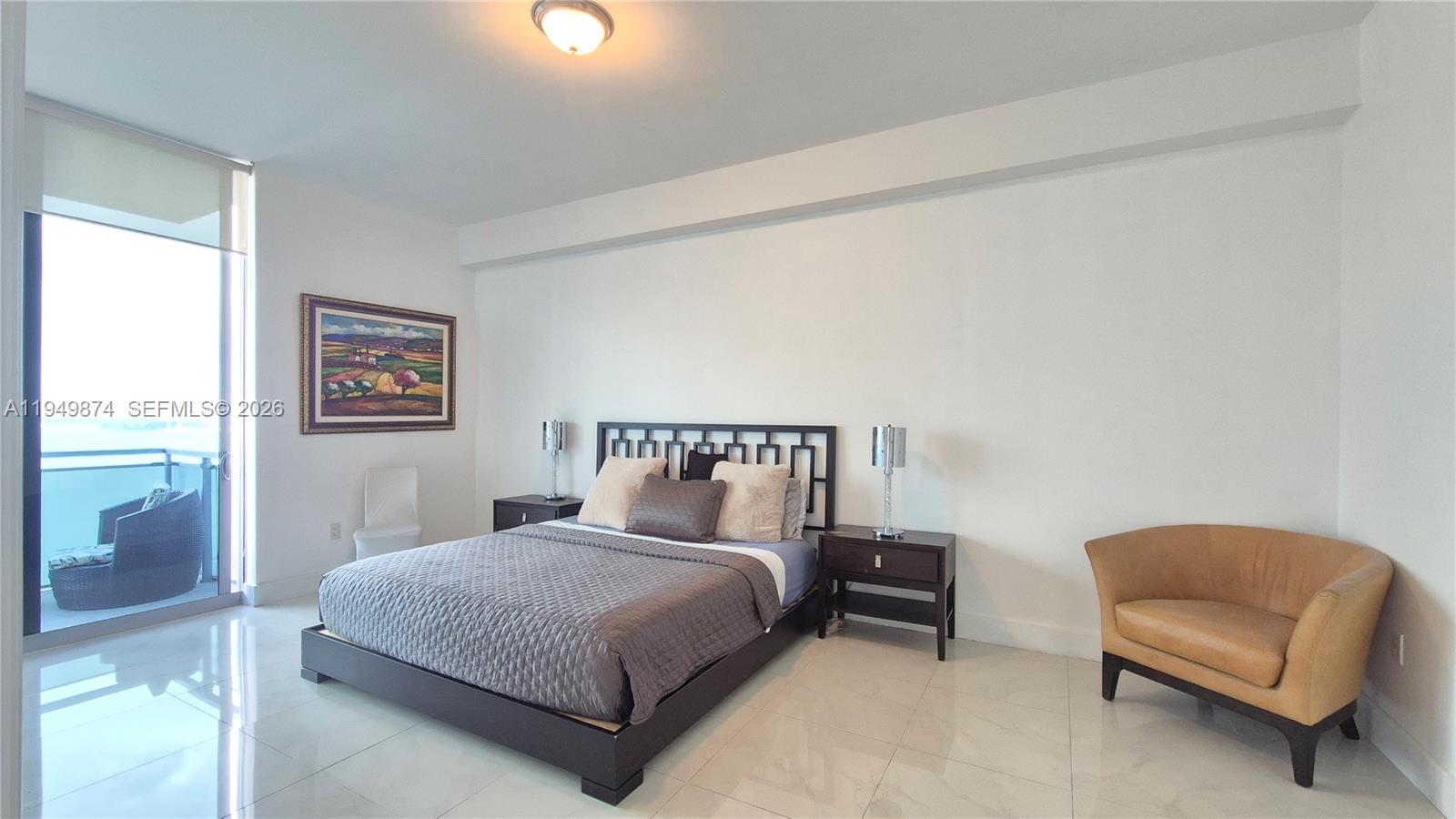 THE LEXI CONDO - Residential