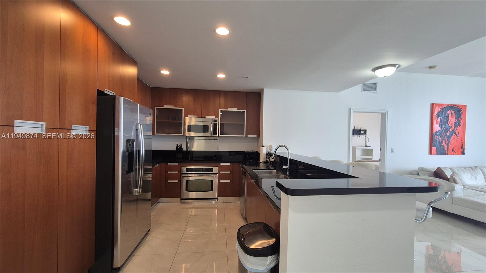 THE LEXI CONDO - Residential