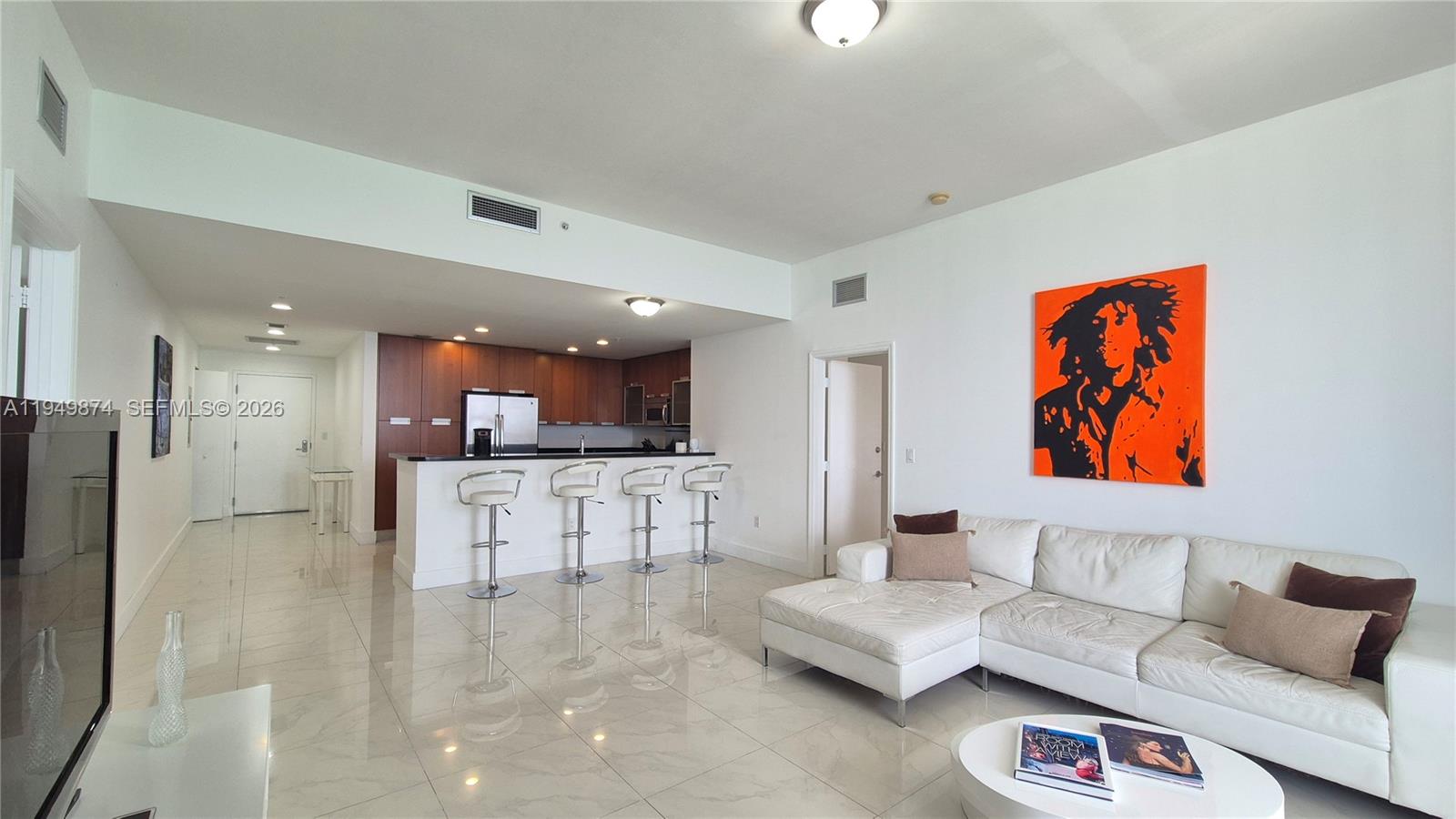 THE LEXI CONDO - Residential