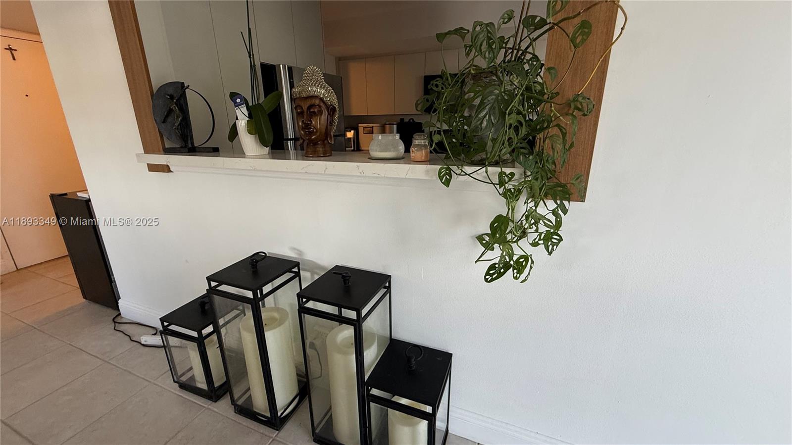 REEF WEST CONDO - Residential