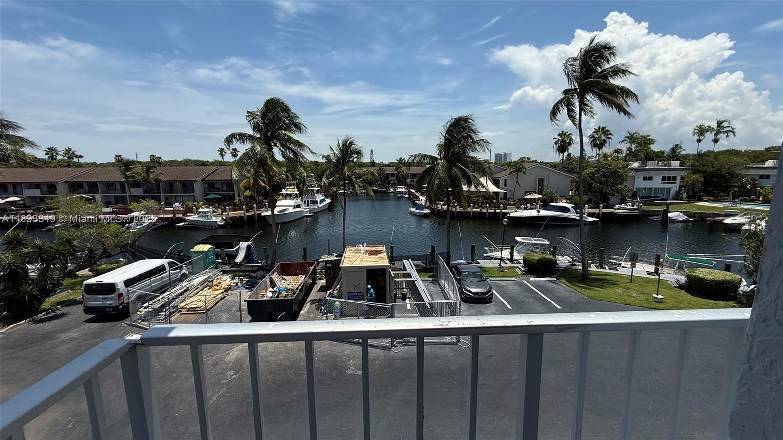 REEF WEST CONDO - Residential