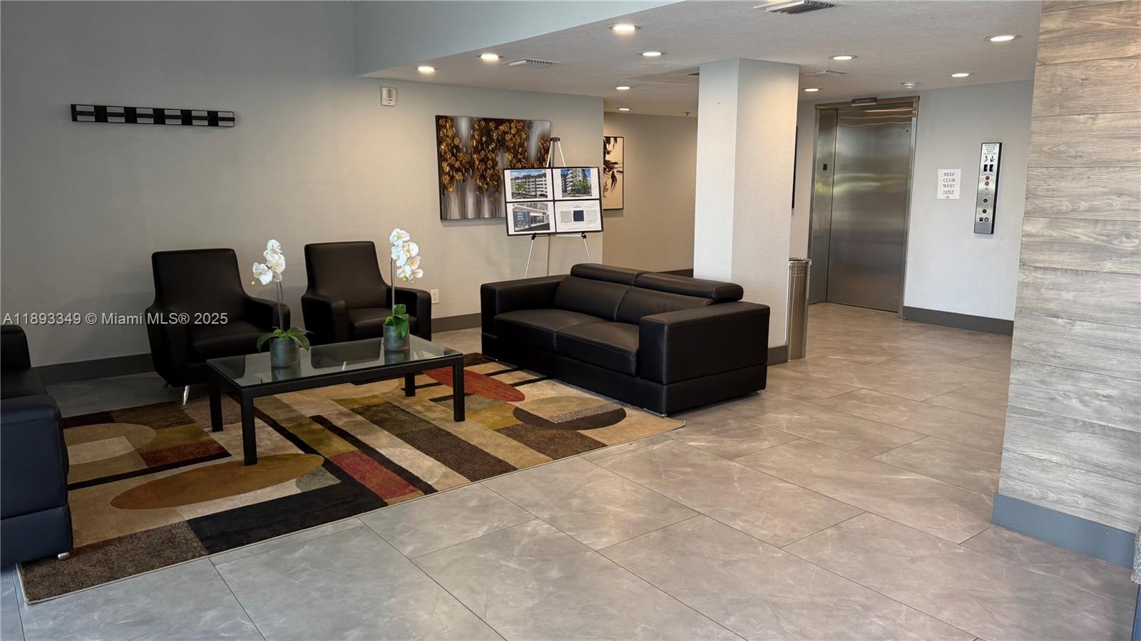 REEF WEST CONDO - Residential