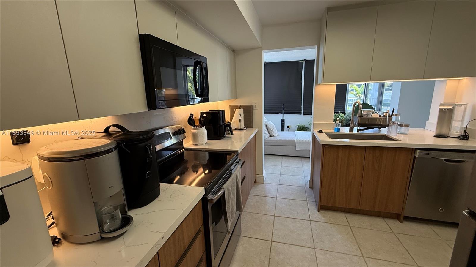 REEF WEST CONDO - Residential