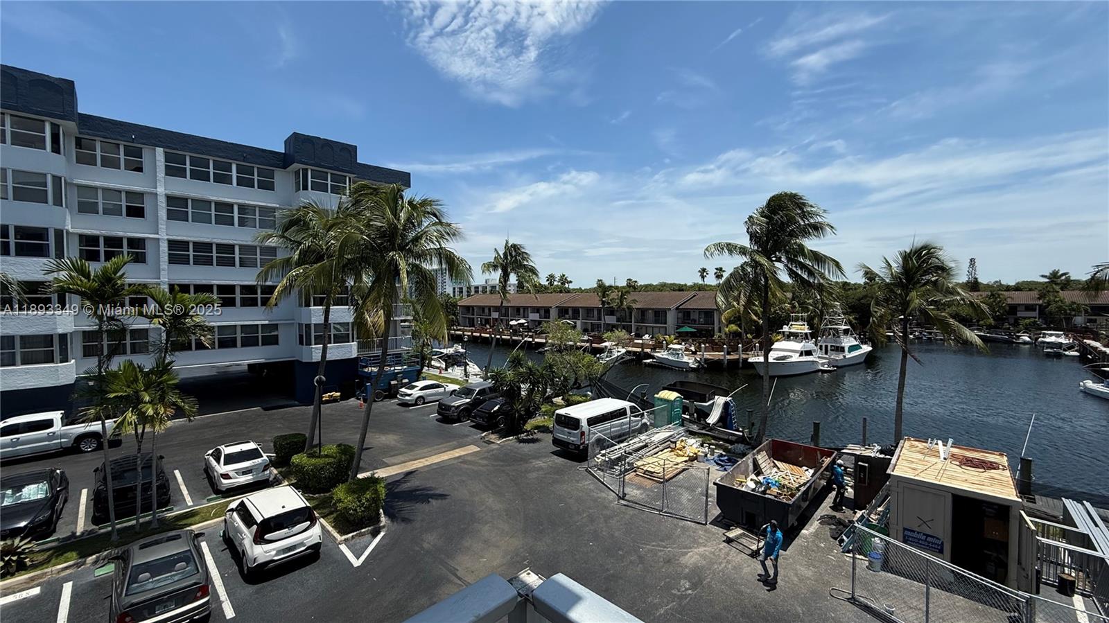 REEF WEST CONDO - Residential