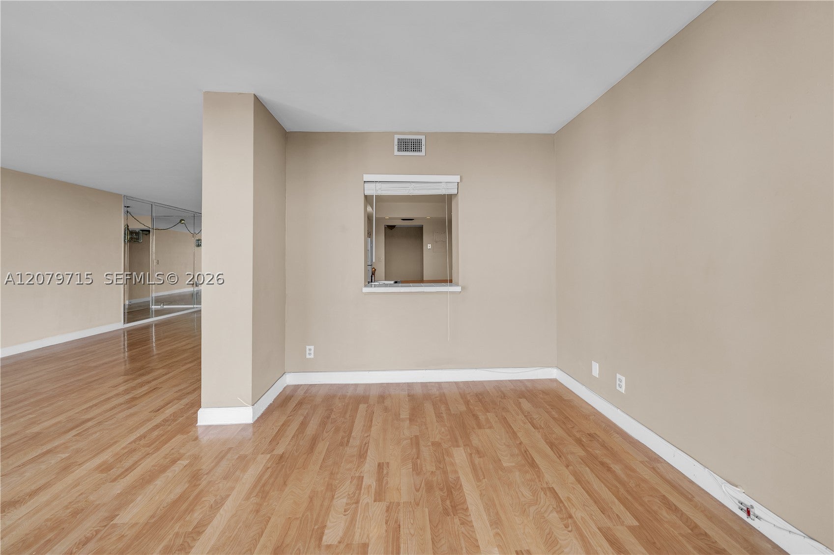 1000 Parkview Dr 925