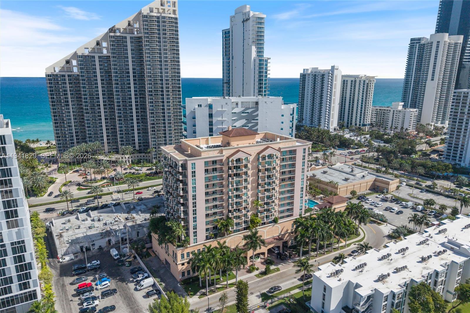 KING DAVID OF SUNNY ISLES - Residential