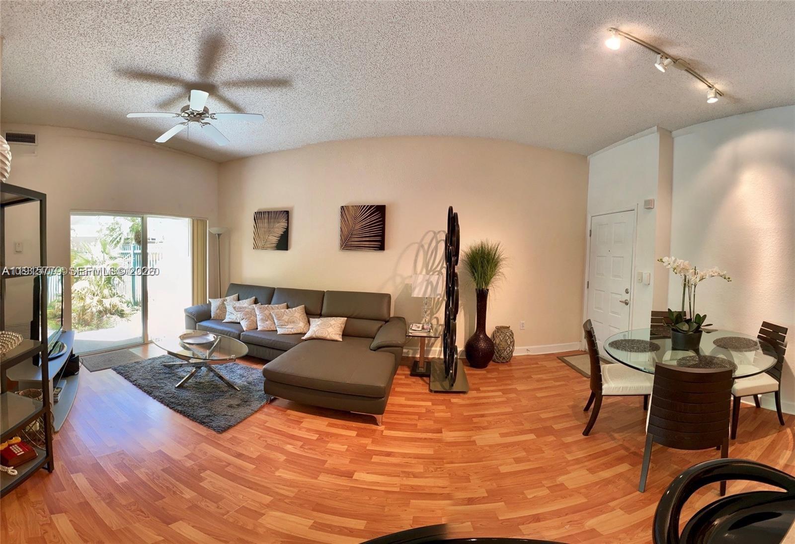 VALENCIA CONDO - Residential