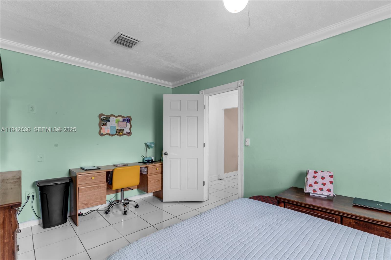 14 57 38 1.25 AC - Residential