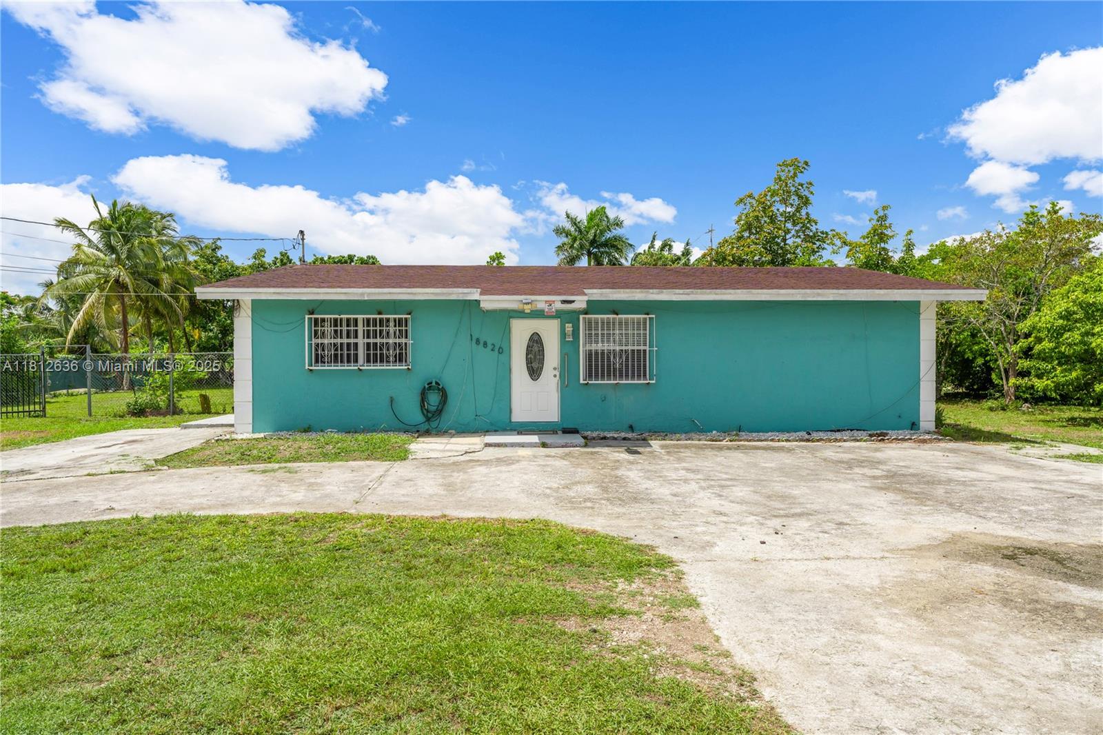 18820 Sw 316th St, Homestead, Miami-Dade County, Florida - 5 Bedrooms  
3 Bathrooms - 