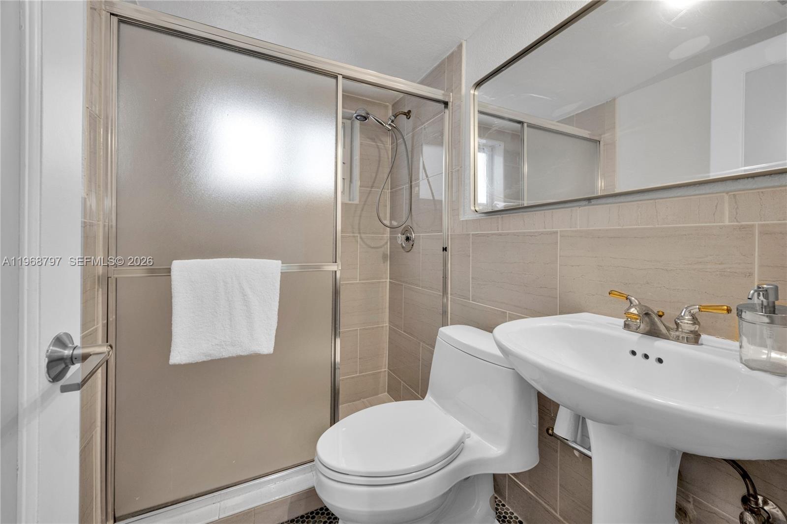 CORAL GABLES RIVIERA SEC - Residential