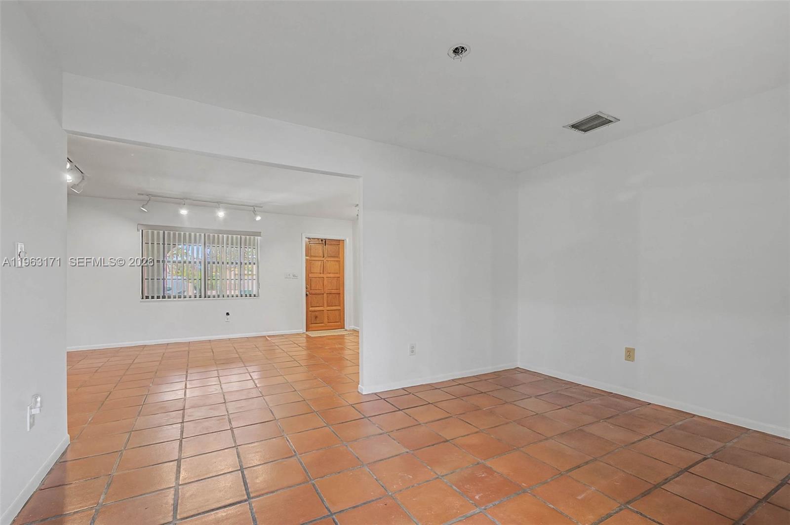 WINSTON PARK UNIT 6 - Residential