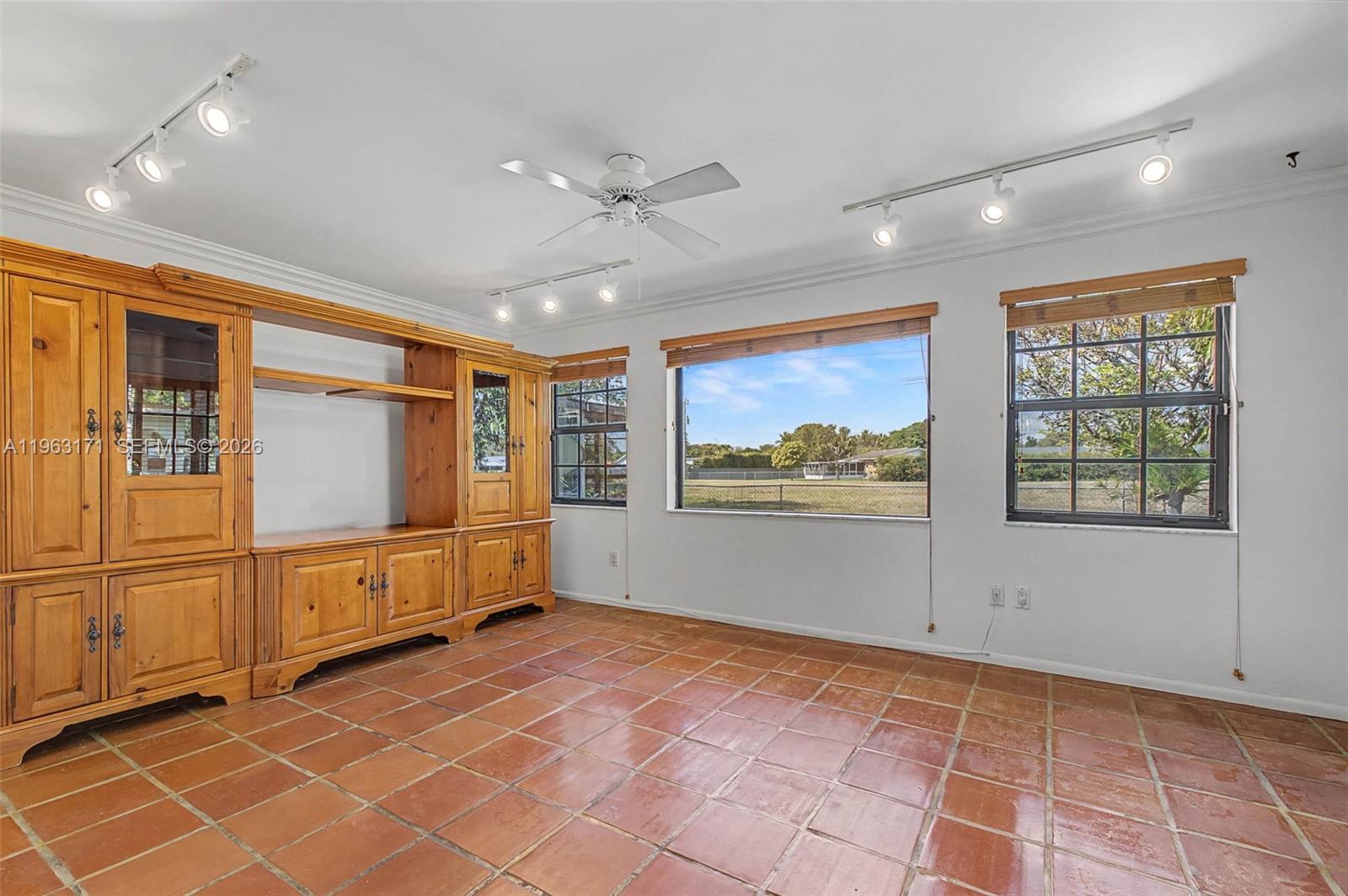 WINSTON PARK UNIT 6 - Residential