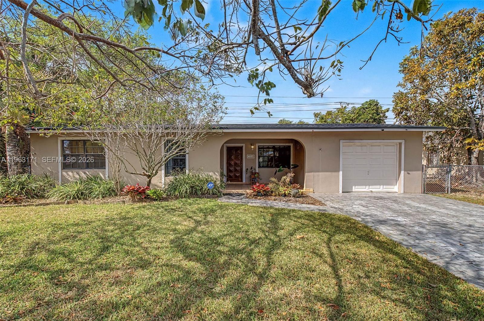 WINSTON PARK UNIT 6 - Residential