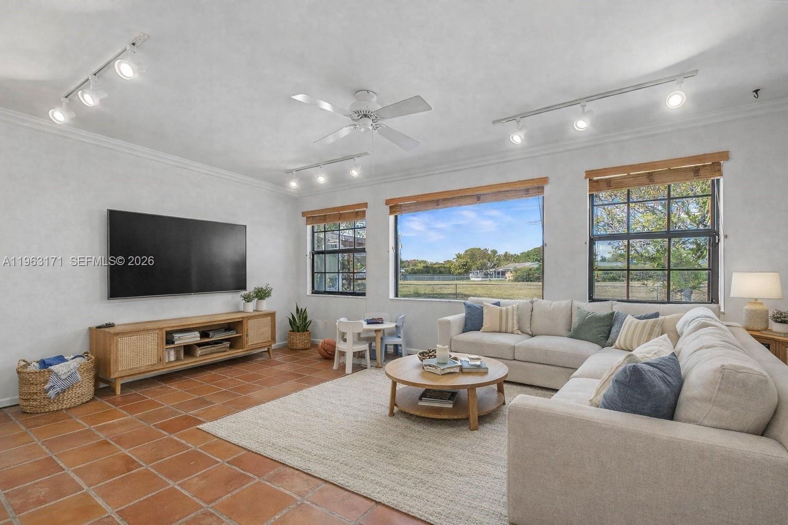 WINSTON PARK UNIT 6 - Residential