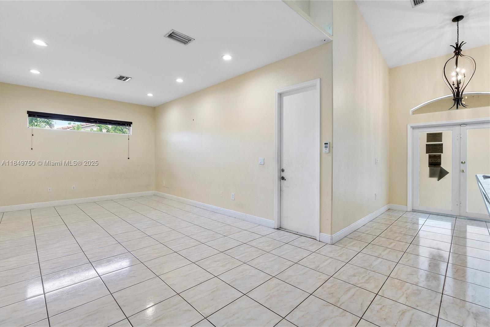 Estate Mansions - Residential