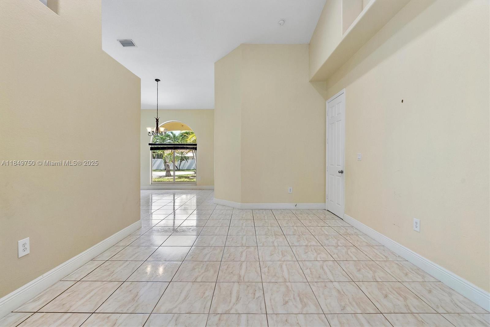 Estate Mansions - Residential