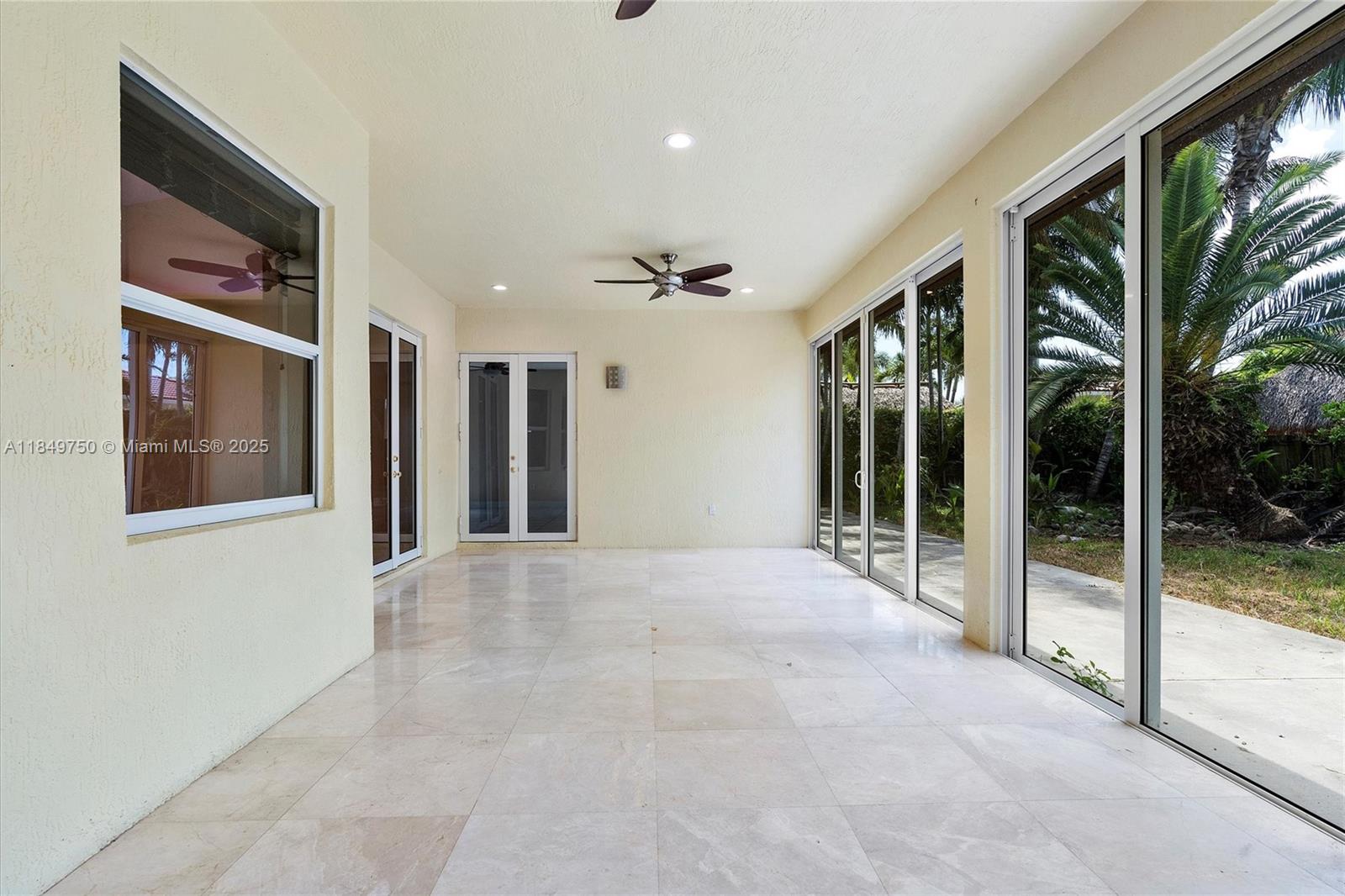 Estate Mansions - Residential