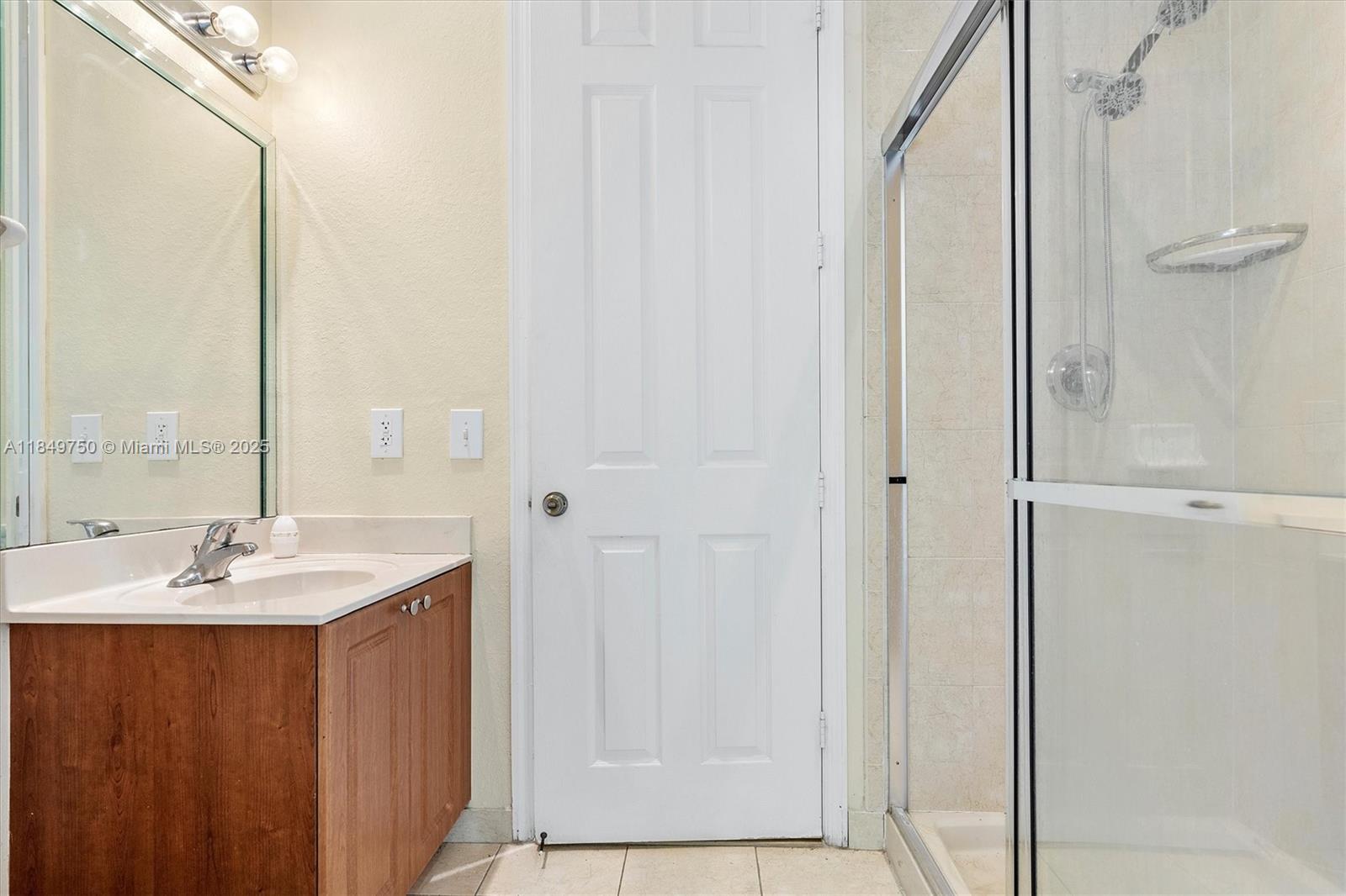 Estate Mansions - Residential