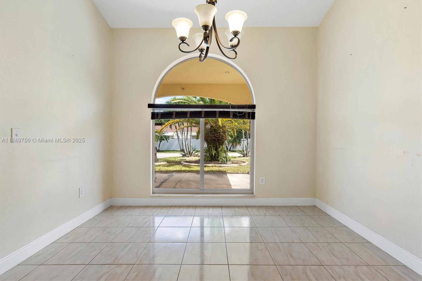 Estate Mansions - Residential