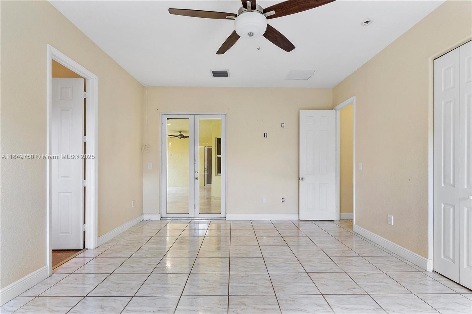 Estate Mansions - Residential