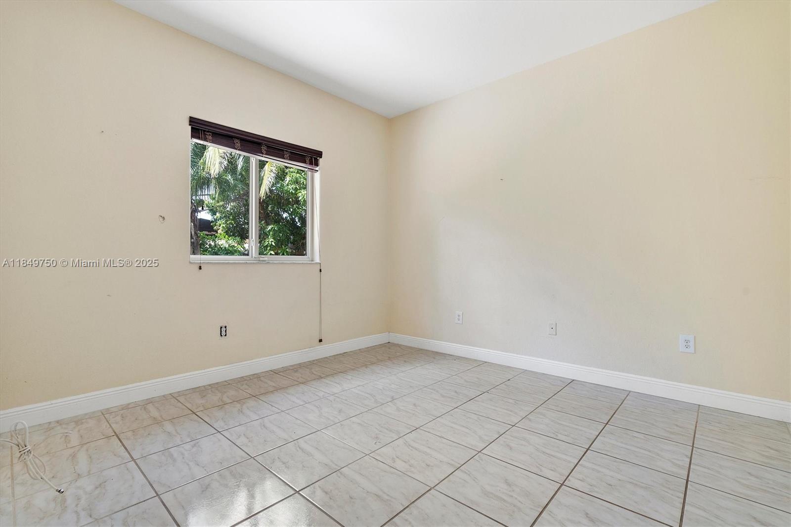 Estate Mansions - Residential