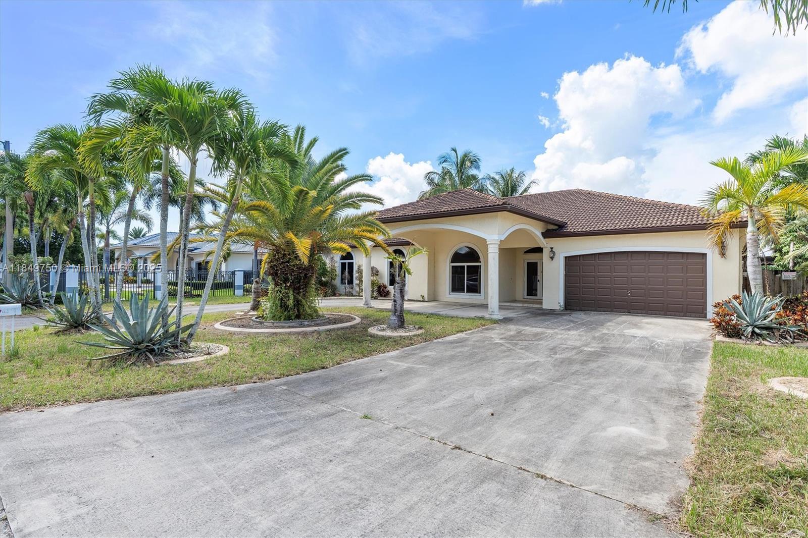 Estate Mansions - Residential