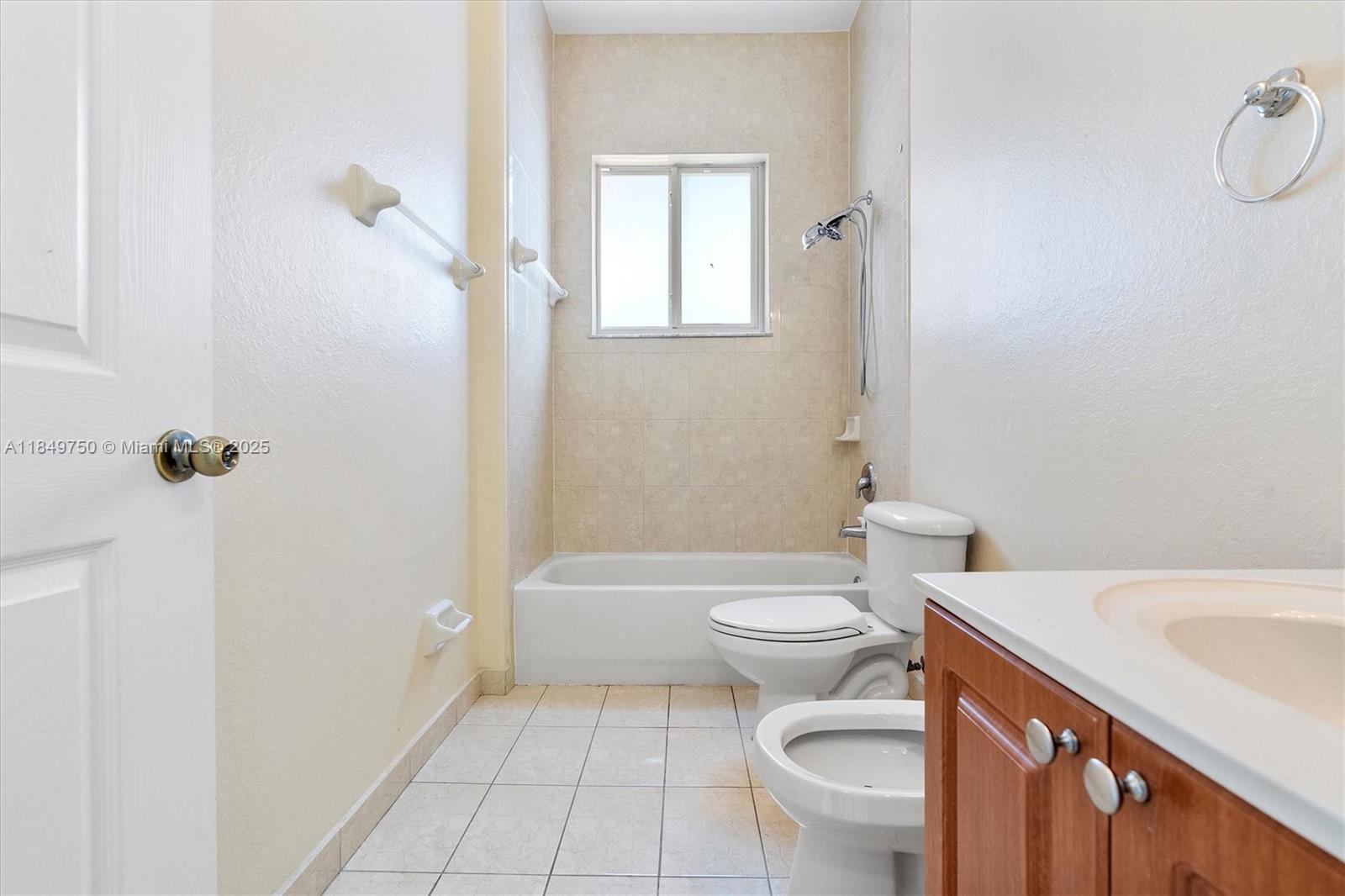 Estate Mansions - Residential