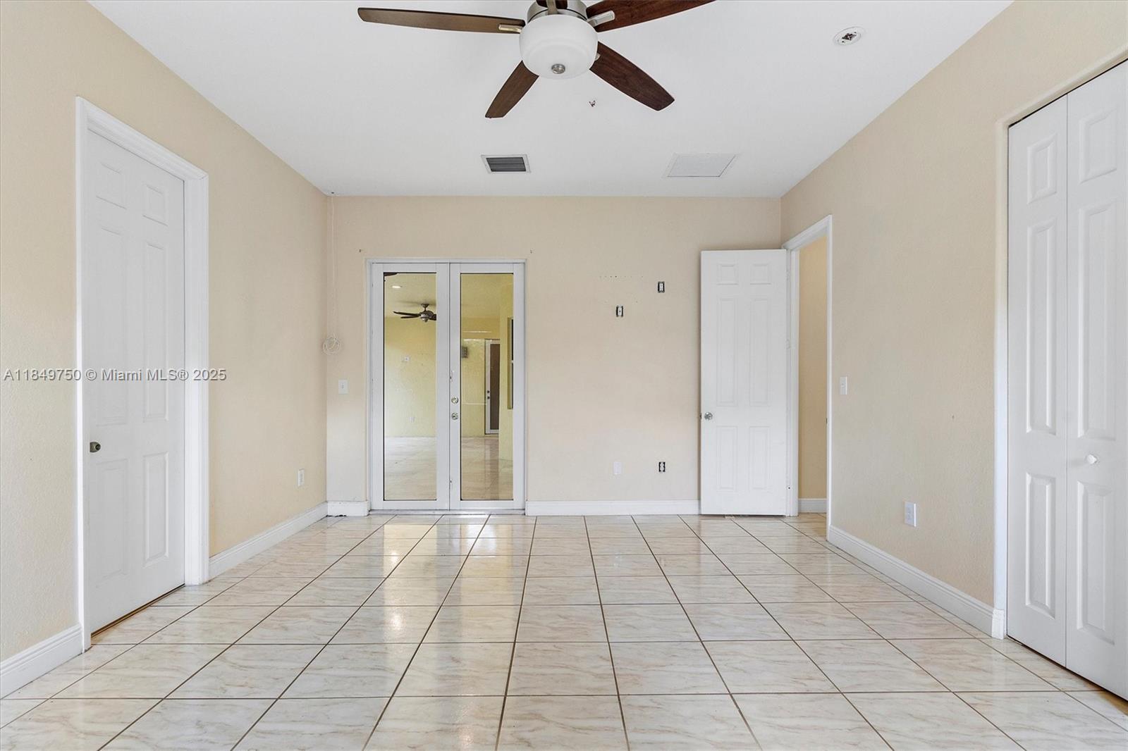 Estate Mansions - Residential