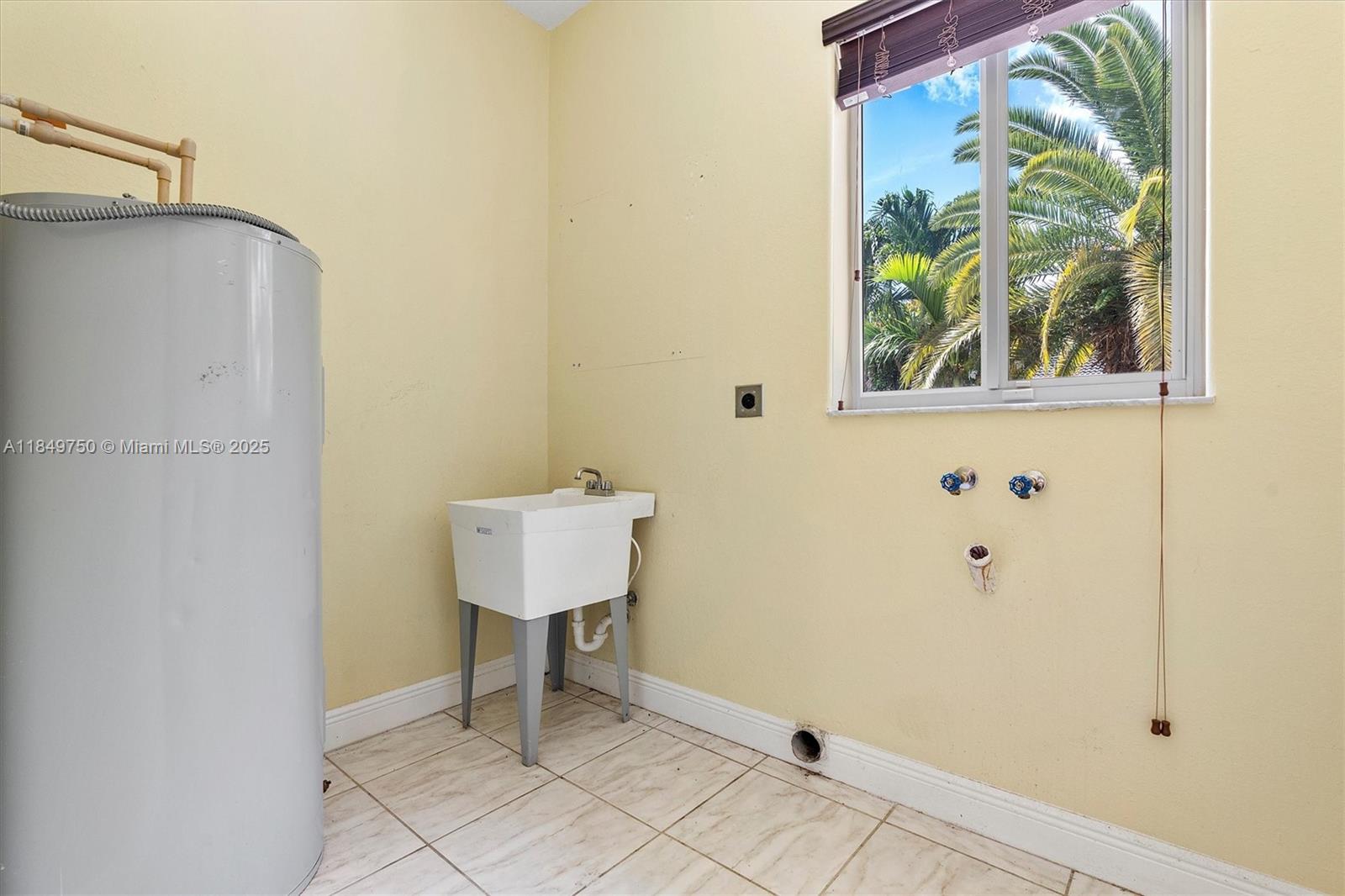 Estate Mansions - Residential